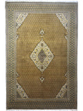 204 cm x 302 cm