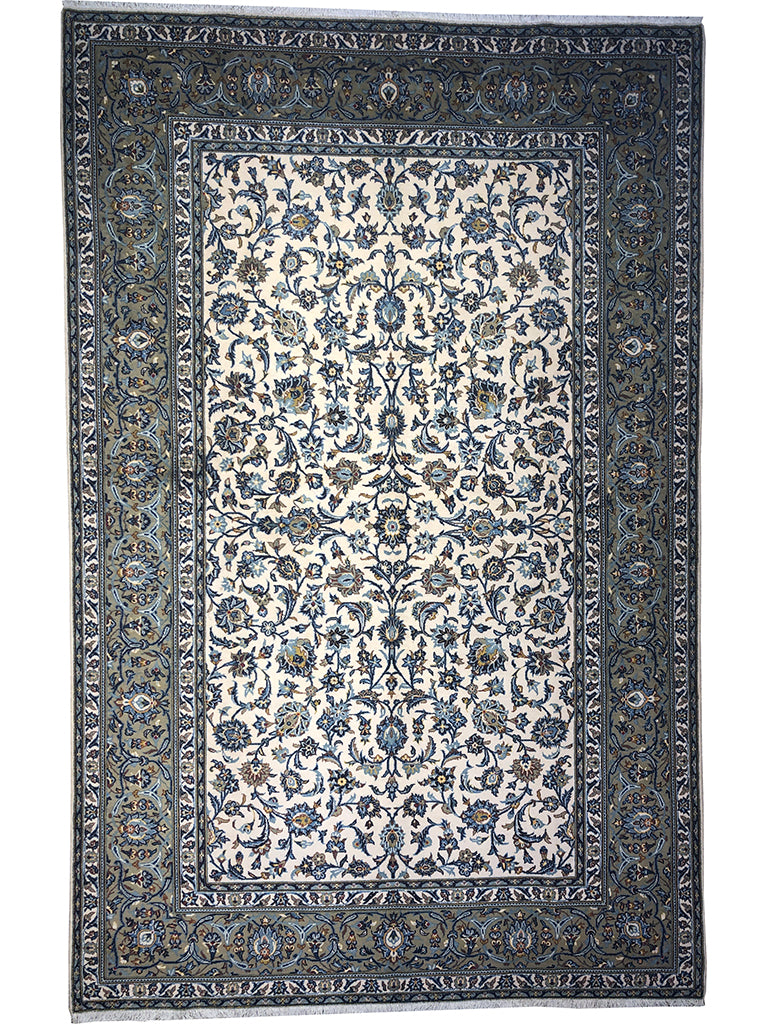 205 cm x 320 cm