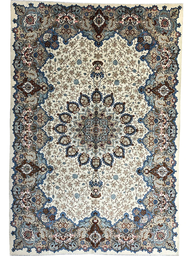 274 cm x 398 cm