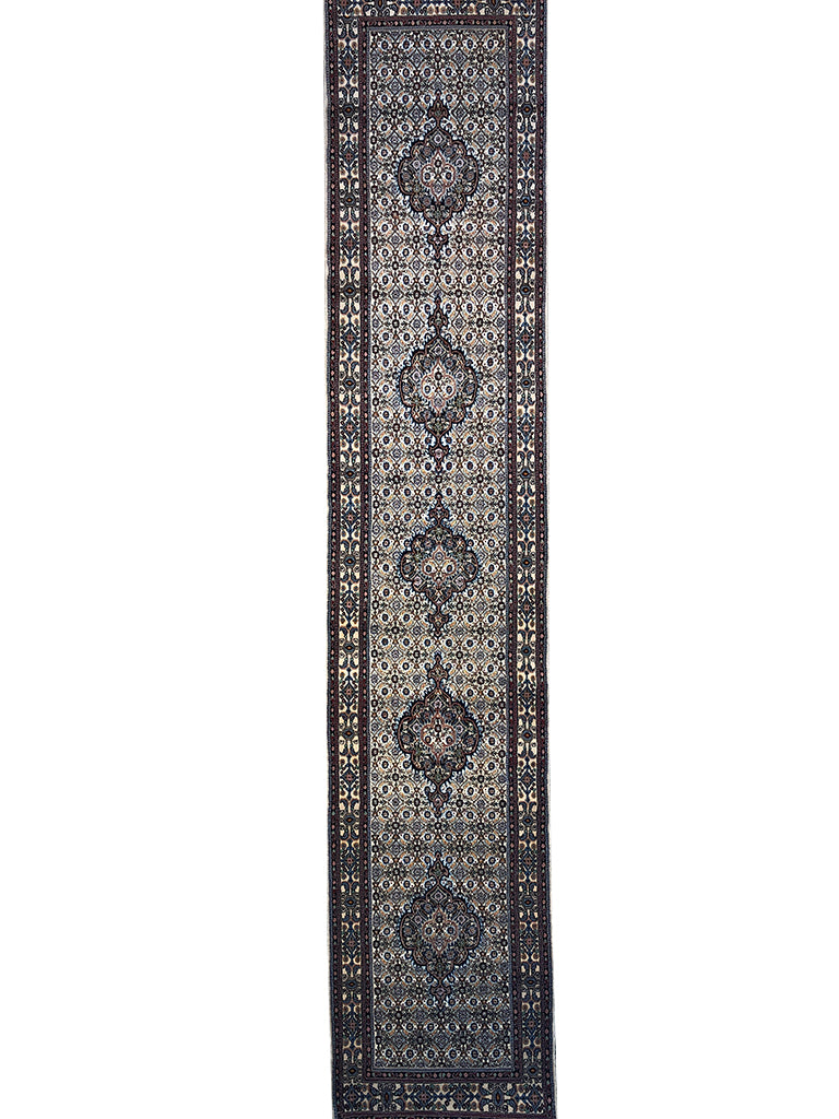 76 cm x 392 cm