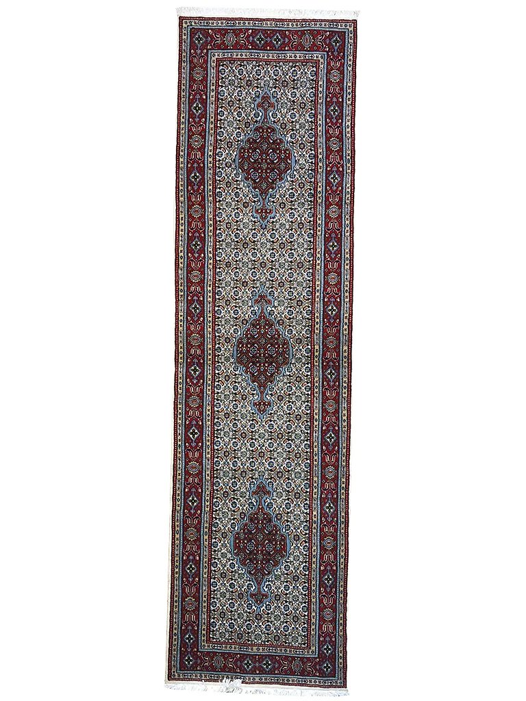 79 cm x 292 cm