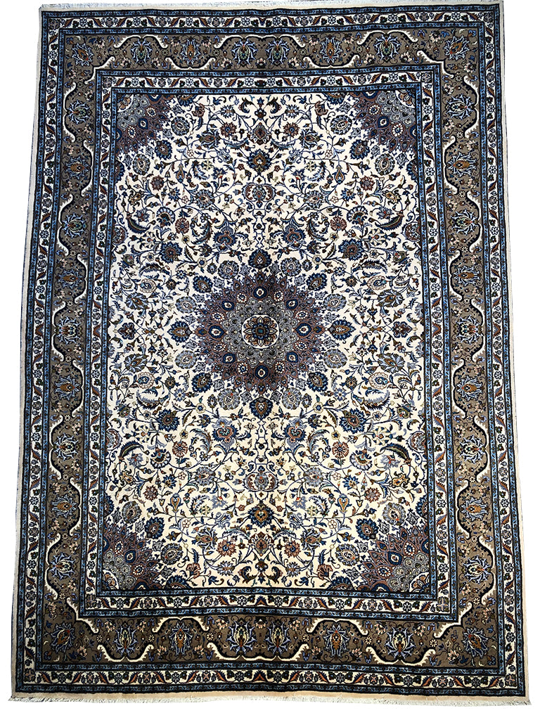 247 cm x 347 cm