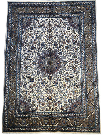 247 cm x 347 cm
