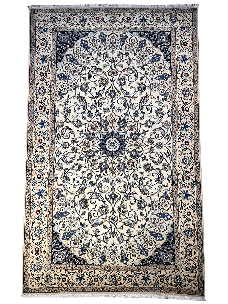 161 cm x 262 cm