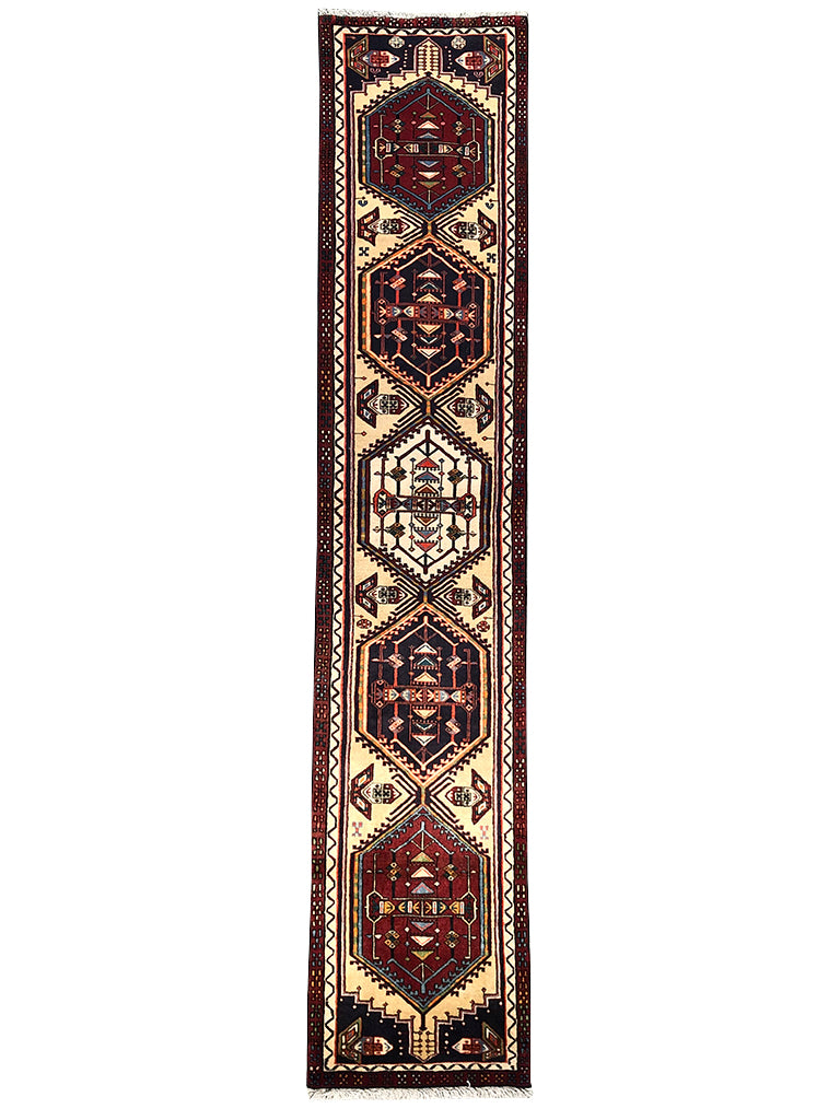 68 cm x 352 cm
