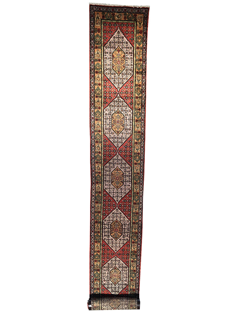 70 cm x 540 cm
