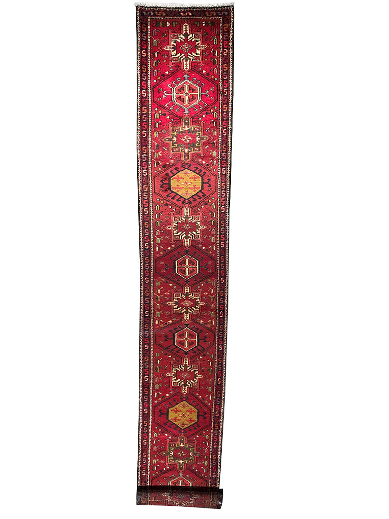 70 cm x 438 cm
